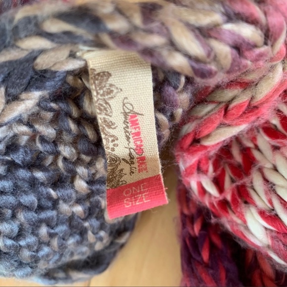 American Rag Hat And Scarf Set - Picture 5 of 5